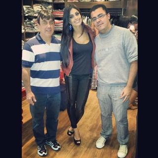 Aline Campos feet photo thumbnail