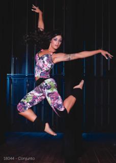 Aline Campos feet photo thumbnail