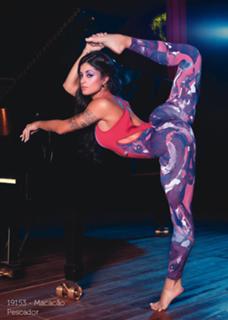 Aline Campos feet photo thumbnail