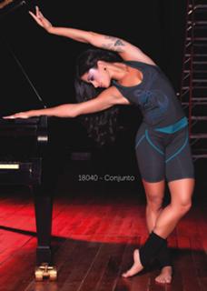 Aline Campos feet photo thumbnail