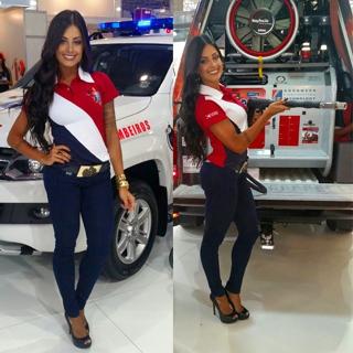 Aline Campos feet photo thumbnail