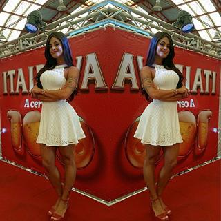 Aline Campos feet photo thumbnail