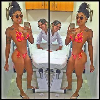 Aline Campos feet photo thumbnail