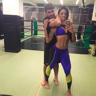 Aline Campos feet photo thumbnail