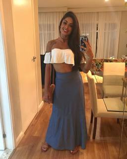 Aline Campos feet photo thumbnail