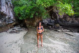 Aline Campos feet photo thumbnail