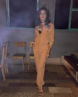 Aline Campos feet photo thumbnail