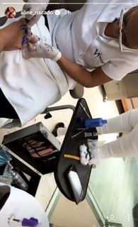 Aline Campos feet photo thumbnail