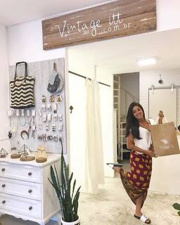 Aline Campos feet photo thumbnail