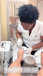 Aline Campos feet photo thumbnail