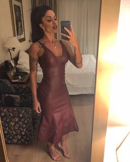 Aline Campos feet photo thumbnail