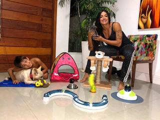 Aline Campos feet photo thumbnail