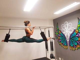 Aline Campos feet photo thumbnail