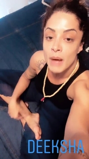 Aline Campos feet photo thumbnail