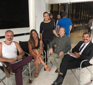 Aline Campos feet photo thumbnail