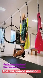 Aline Campos feet photo thumbnail