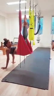 Aline Campos feet photo thumbnail