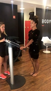 Aline Campos feet photo thumbnail