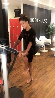 Aline Campos feet photo thumbnail