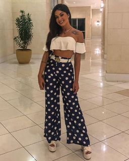 Aline Campos feet photo thumbnail