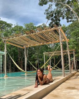 Aline Campos feet photo thumbnail