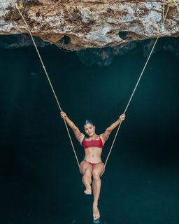 Aline Campos feet photo thumbnail