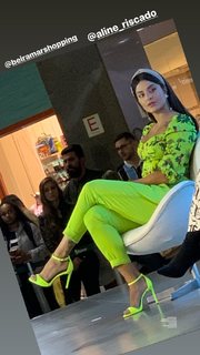 Aline Campos feet photo thumbnail