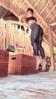 Aline Campos feet photo thumbnail