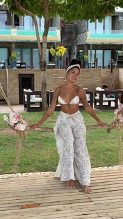 Aline Campos feet photo thumbnail