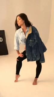 Aline Campos feet photo thumbnail