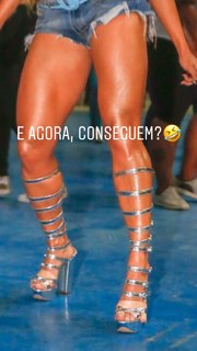 Aline Campos feet photo thumbnail