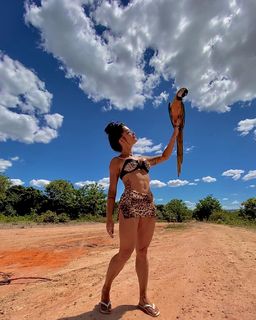 Aline Campos feet photo thumbnail