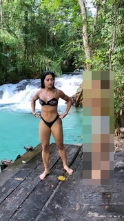 Aline Campos feet photo thumbnail