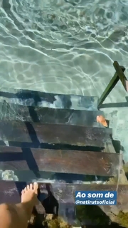 Aline Campos feet photo thumbnail