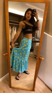 Aline Campos feet photo thumbnail