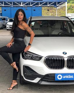 Aline Campos feet photo thumbnail