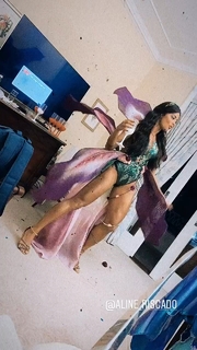 Aline Campos feet photo thumbnail