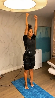 Aline Campos feet photo thumbnail