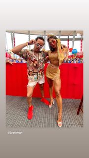 Aline Campos feet photo thumbnail