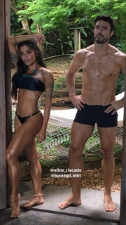 Aline Campos feet photo thumbnail