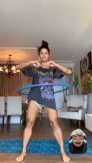 Aline Campos feet photo thumbnail