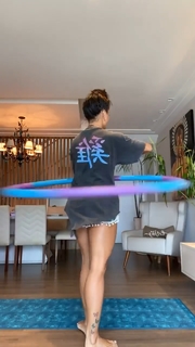 Aline Campos feet photo thumbnail