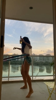 Aline Campos feet photo thumbnail