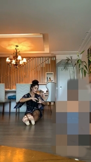 Aline Campos feet photo thumbnail