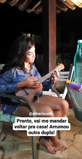 Aline Campos feet photo thumbnail