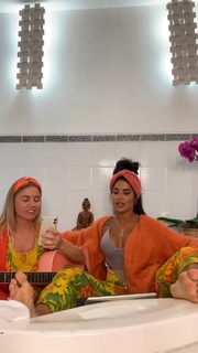 Aline Campos feet photo thumbnail