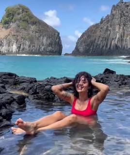 Aline Campos feet photo thumbnail
