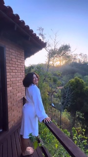 Aline Campos feet photo thumbnail