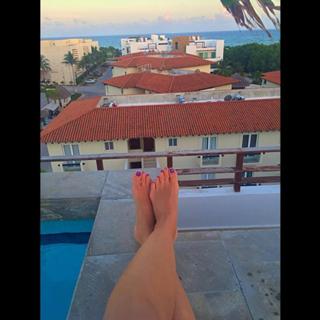 Aline Hernández feet photo 20