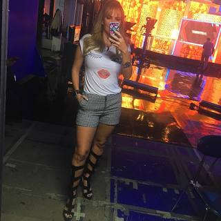 Aline Hernández feet photo 1